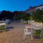 Farm stay El Lagar De La Navazuela