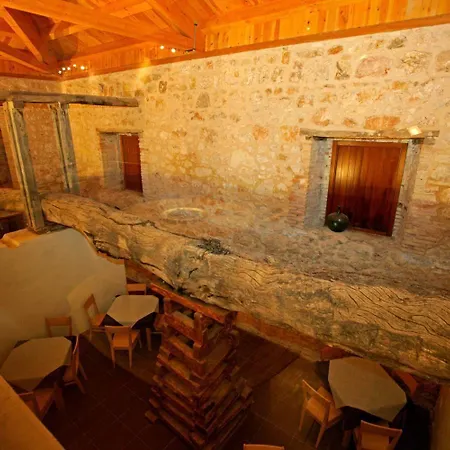 Lantgård El Lagar De La Navazuela *