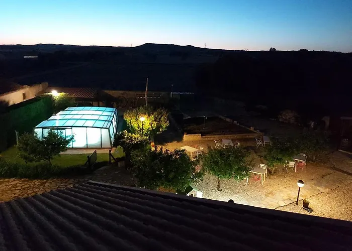 El Lagar De La Navazuela Κατάλυμα σε φάρμα *